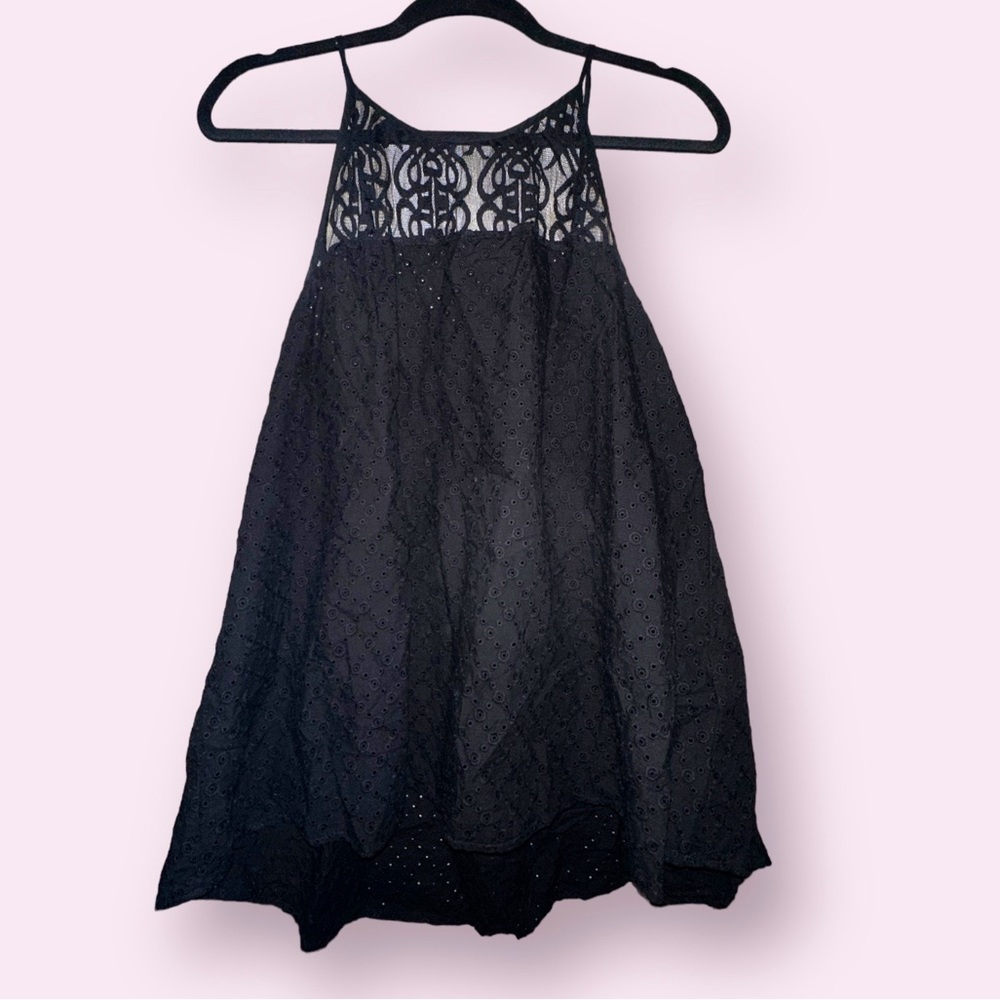 Adorable lace halter